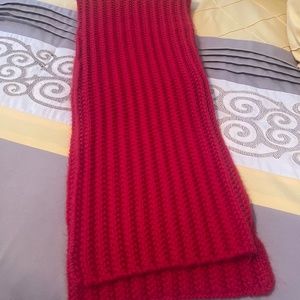RED WOOL WINTER SCARF